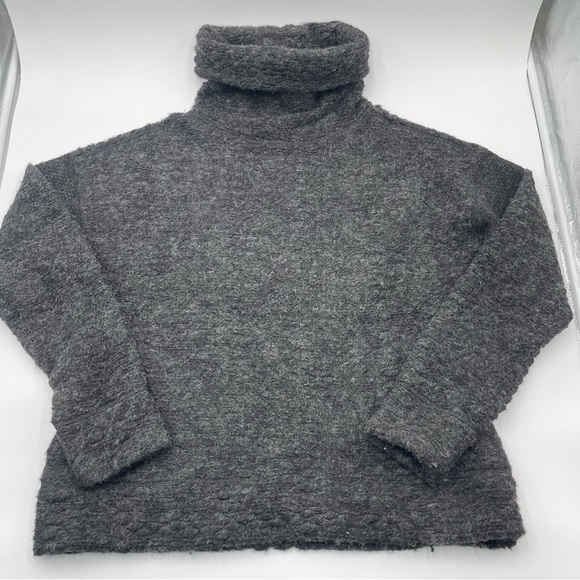 PrAna Size M Women’s Crestland Turtle Neck Sweater Charcoal Wool Blend Thick - Picture 5 of 13